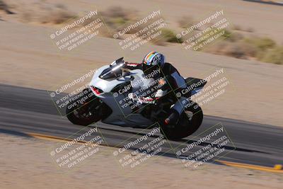 media/Dec-10-2023-SoCal Trackdays (Sun) [[0ce70f5433]]/Turn 9 Inside Set 2 (1115am)/